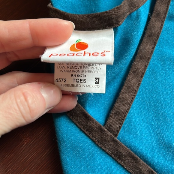 Peaches | S top and M bottom - Picture 2 of 3